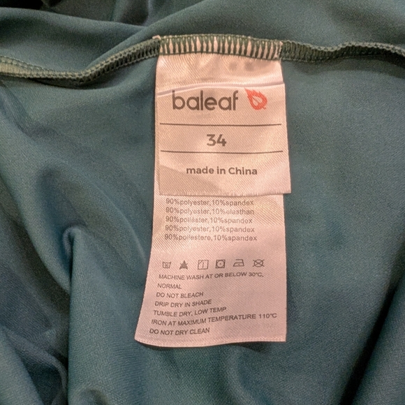 Baleaf Hunter Green Sports Bra Tank, size 34 - Picture 3 of 3